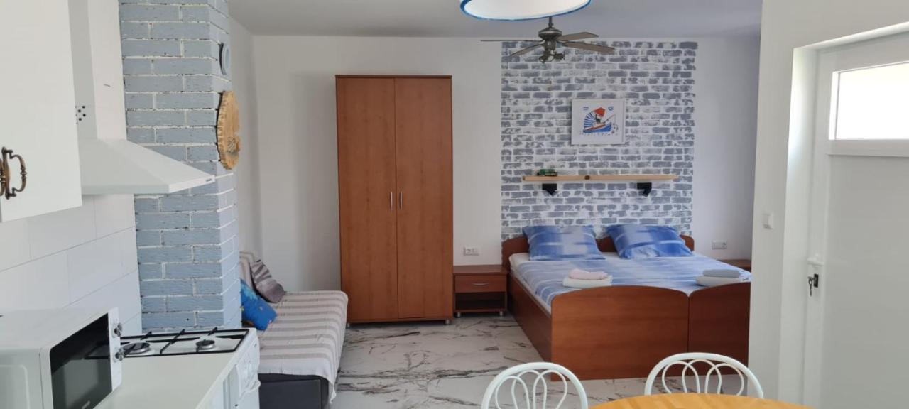 Apartmani Centar Seline Paklenica ภายนอก รูปภาพ