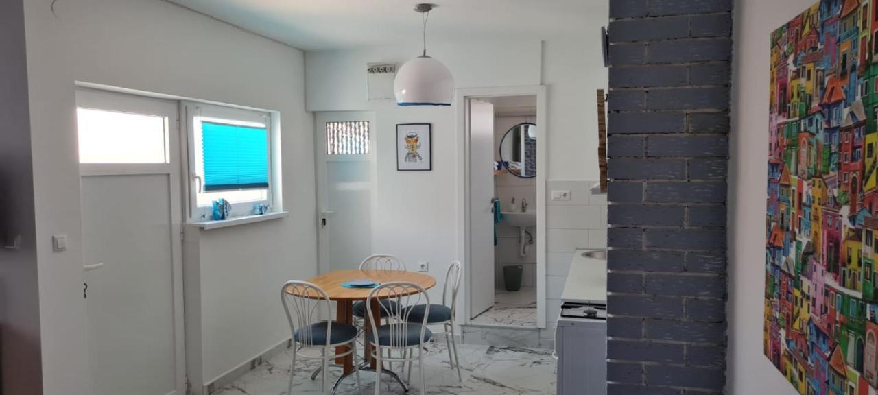 Apartmani Centar Seline Paklenica ภายนอก รูปภาพ