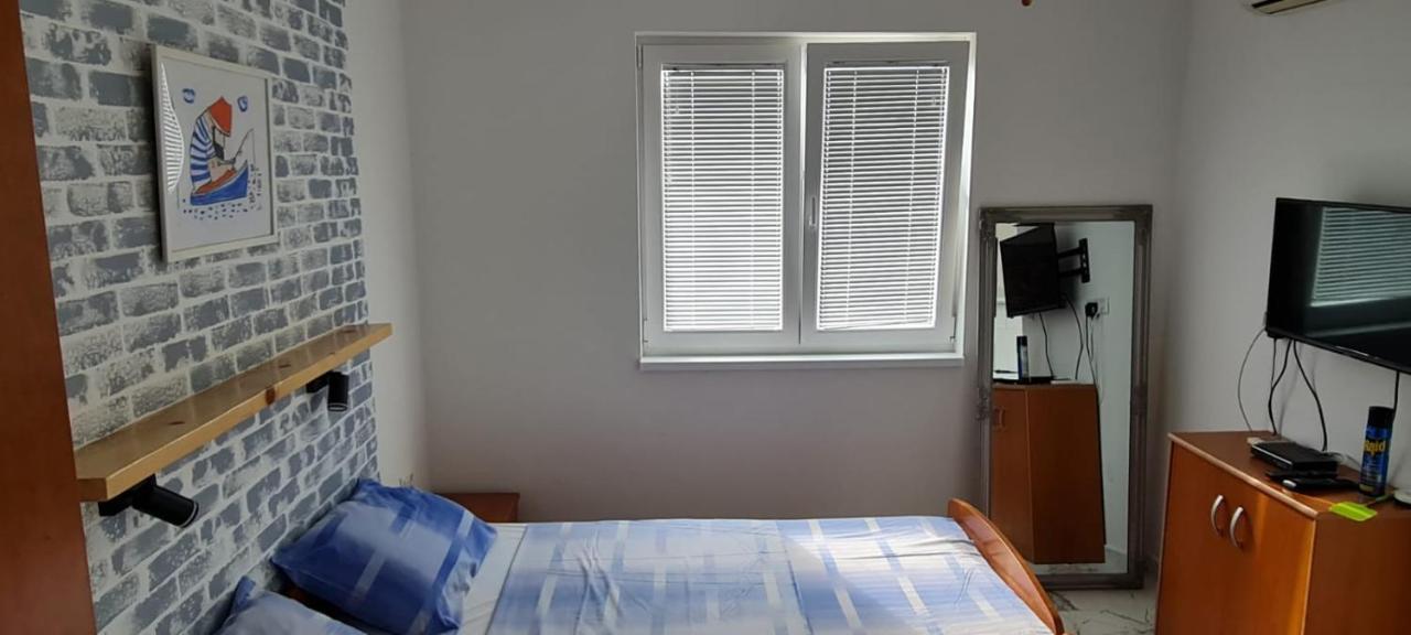 Apartmani Centar Seline Paklenica ภายนอก รูปภาพ